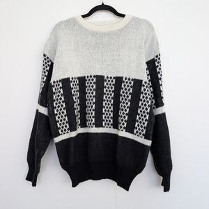 Vintage Wool Blend Block Black and White Patterned Crewneck Sweater Sz M